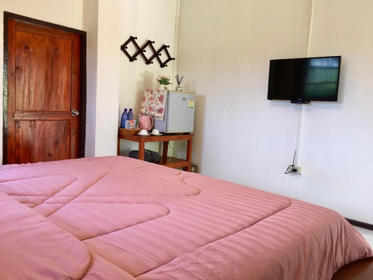 Nan Waterside Hong Bon Nern Bed & Breakfast Екстериор снимка