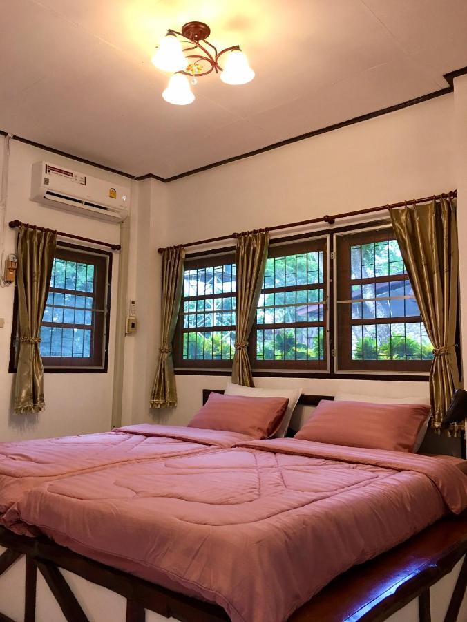 Nan Waterside Hong Bon Nern Bed & Breakfast Екстериор снимка