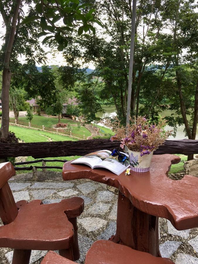 Nan Waterside Hong Bon Nern Bed & Breakfast Екстериор снимка