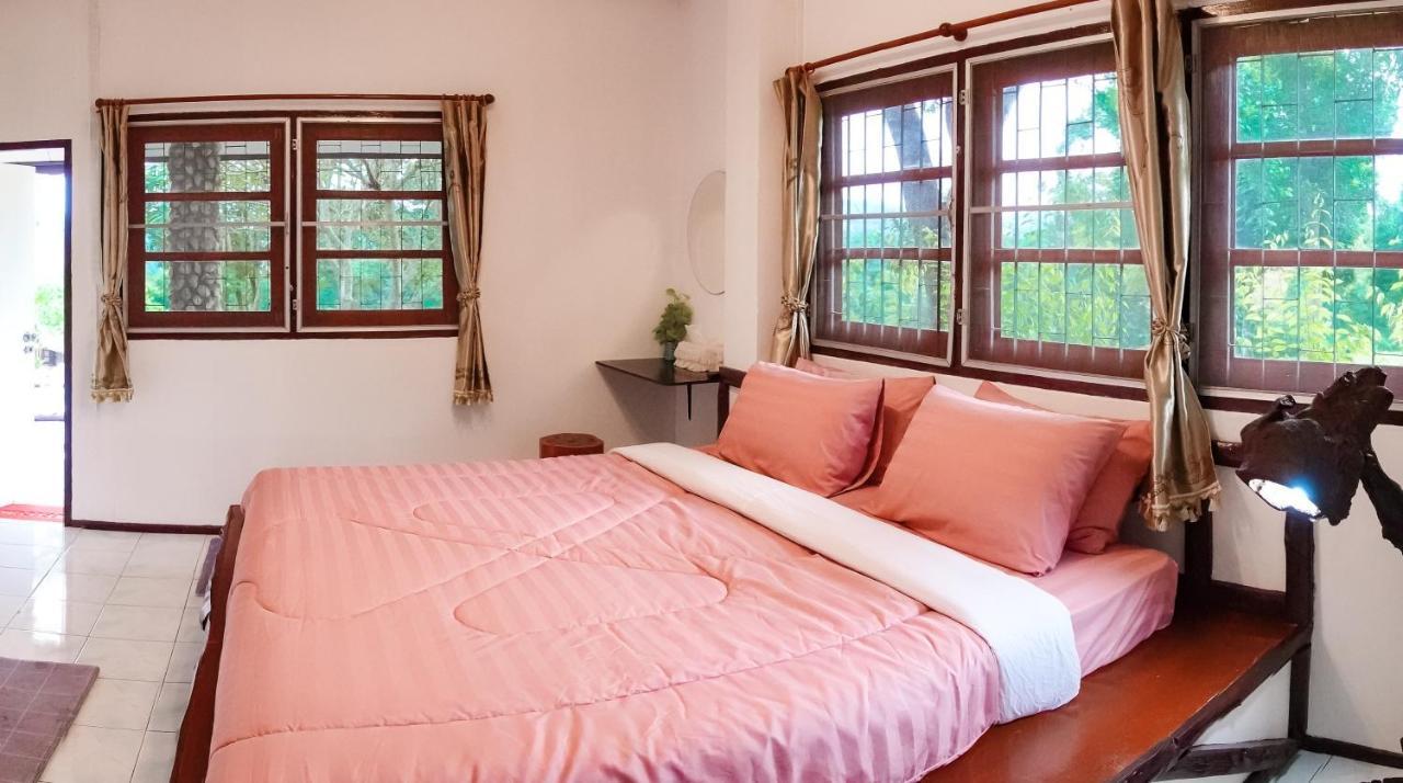 Nan Waterside Hong Bon Nern Bed & Breakfast Екстериор снимка