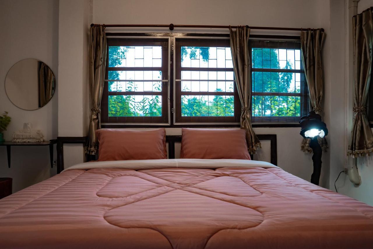 Nan Waterside Hong Bon Nern Bed & Breakfast Екстериор снимка